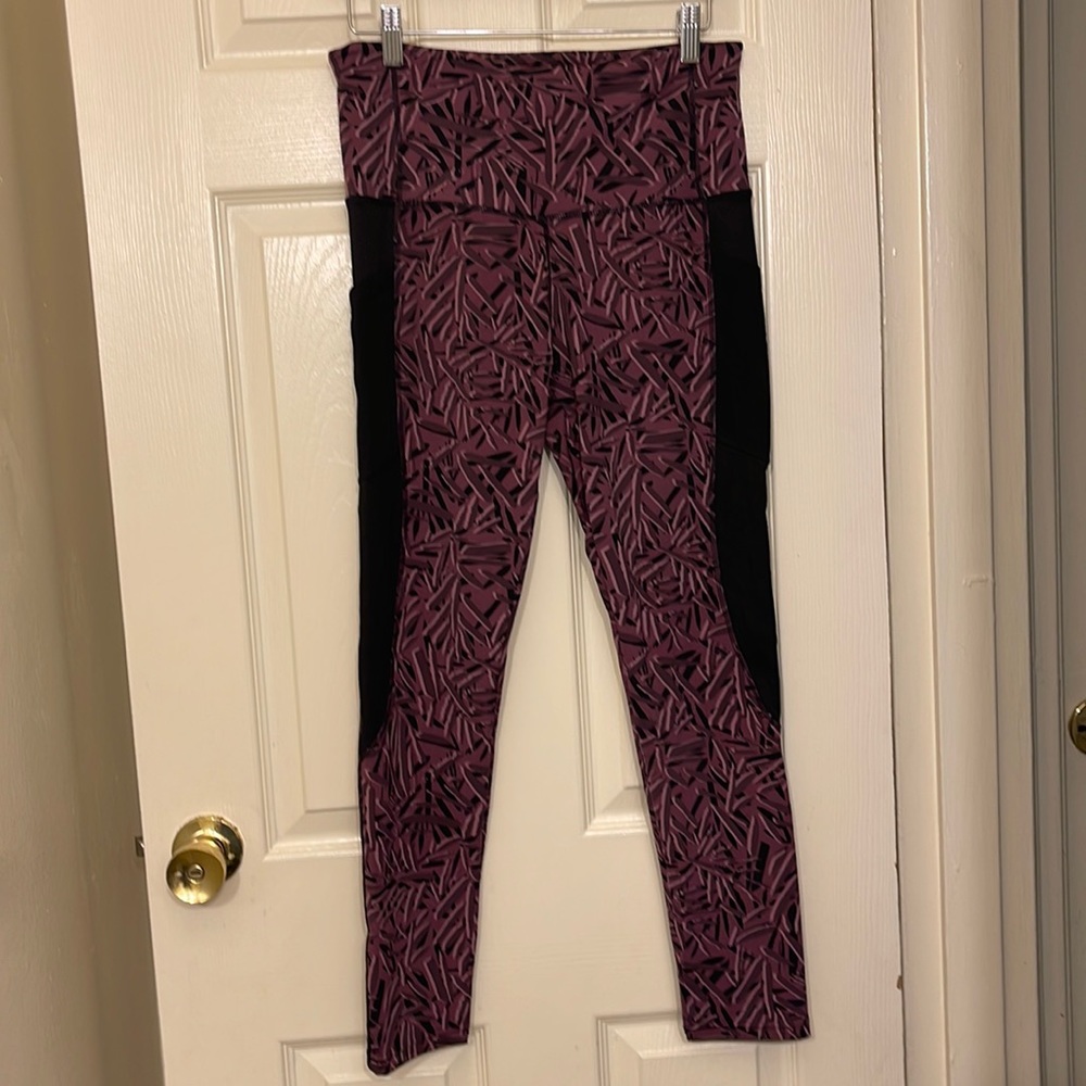 Leggings with side pockets